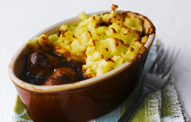  Try Mrs Crunch's twist on another pub classic - a sausage and mash pie which will be enjoyed by all the family