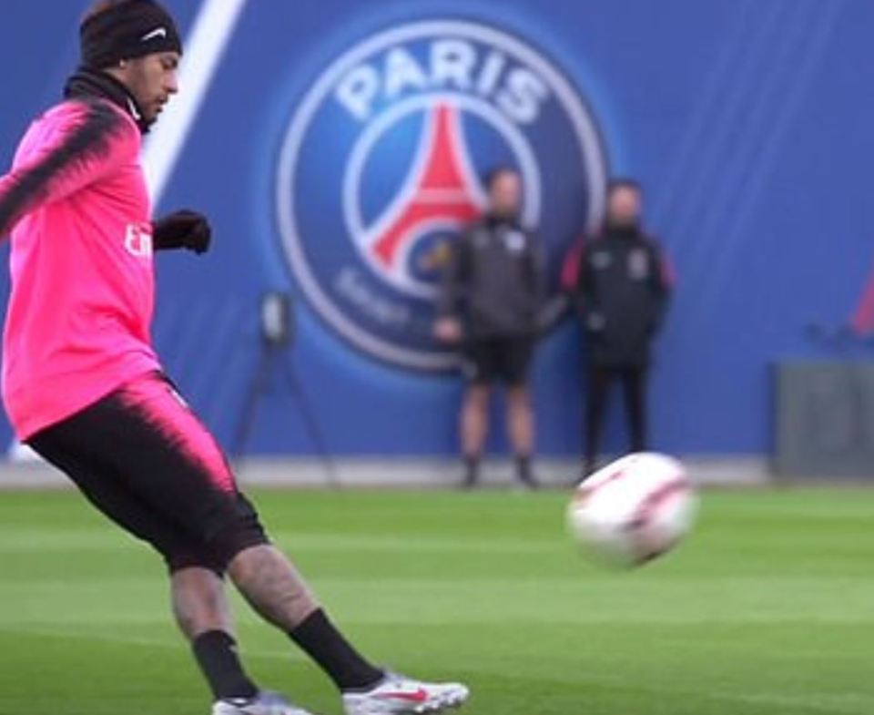  Neymar is back in training with PSG