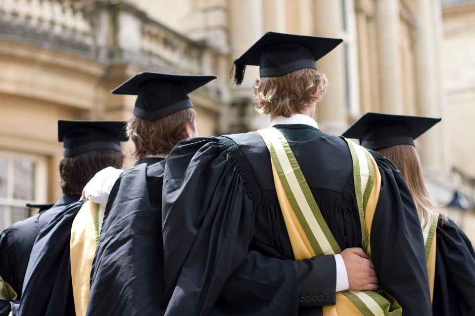  Almost £1billion of unpaid student loans is outstanding as graduates fail to repay their debt