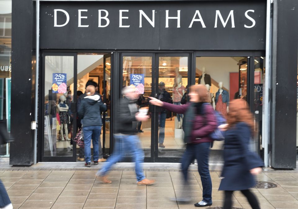  Retail chain Debenhams has fell into administration this morning