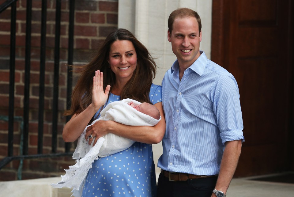  Kate Middleton gave birth to her first child Prince George on a full moon