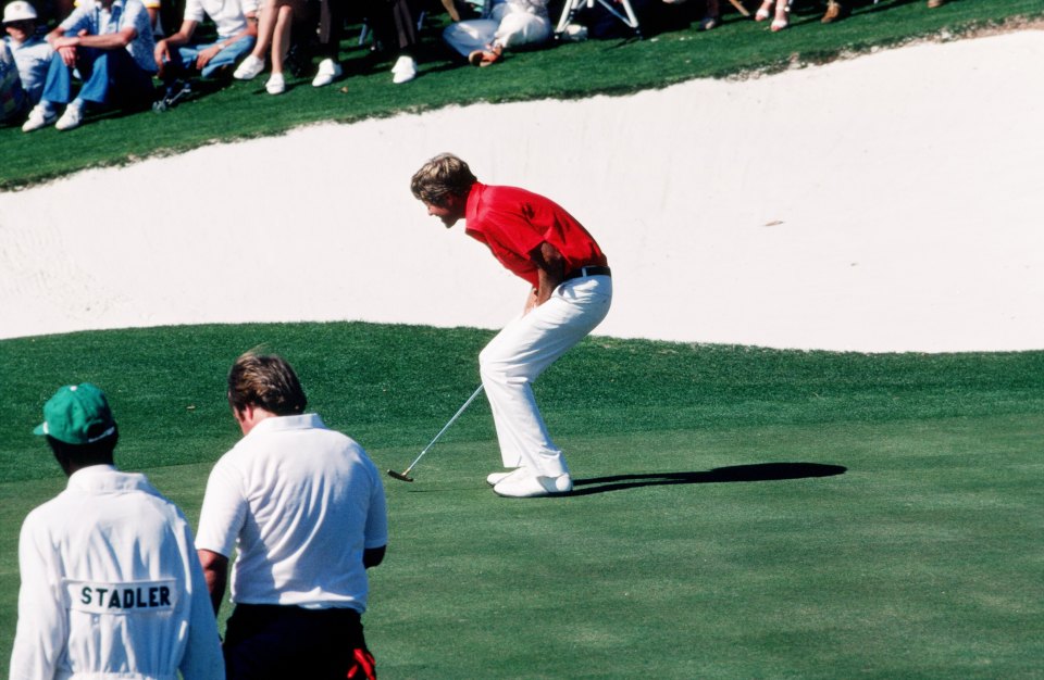  American Ed Sneed fell to pieces to allow Masters rookie Fuzzy Zoeller to claim victory