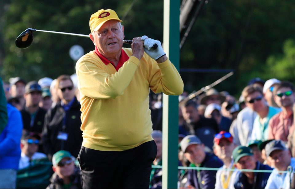  Jack Nicklaus has won 18 Majors and is now seriously worried about Tiger Woods catching him