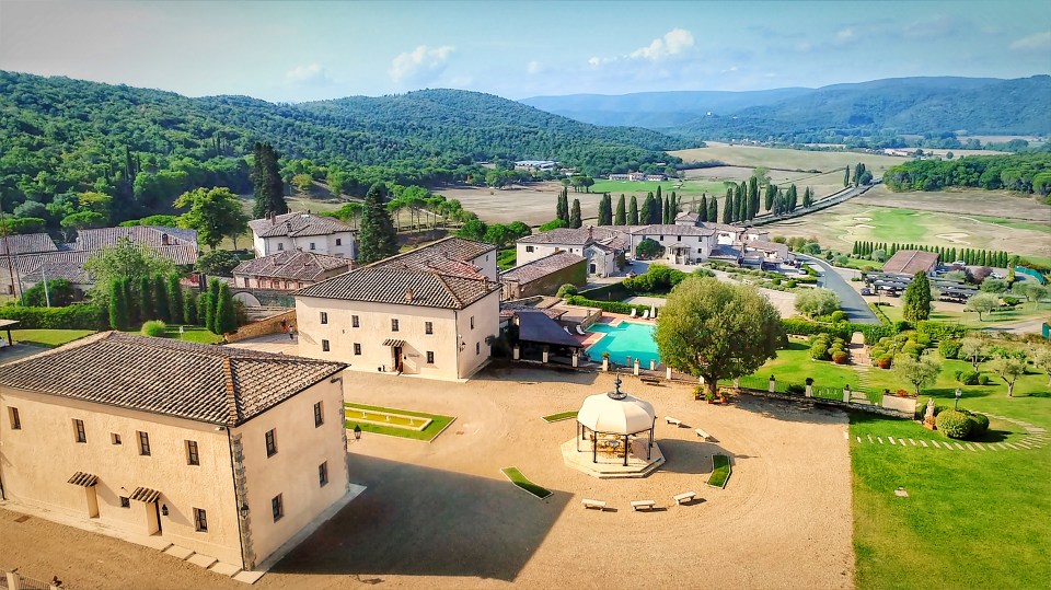  The only thing better than a perfect day in the British countryside is a perfect day in the Italian countryside, at the The luxurious La Bagnaia Golf & Spa Resort