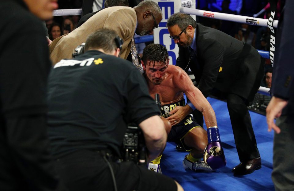  Anthony Crolla was KO'd in the fourth but it could have been stopped a round earlier