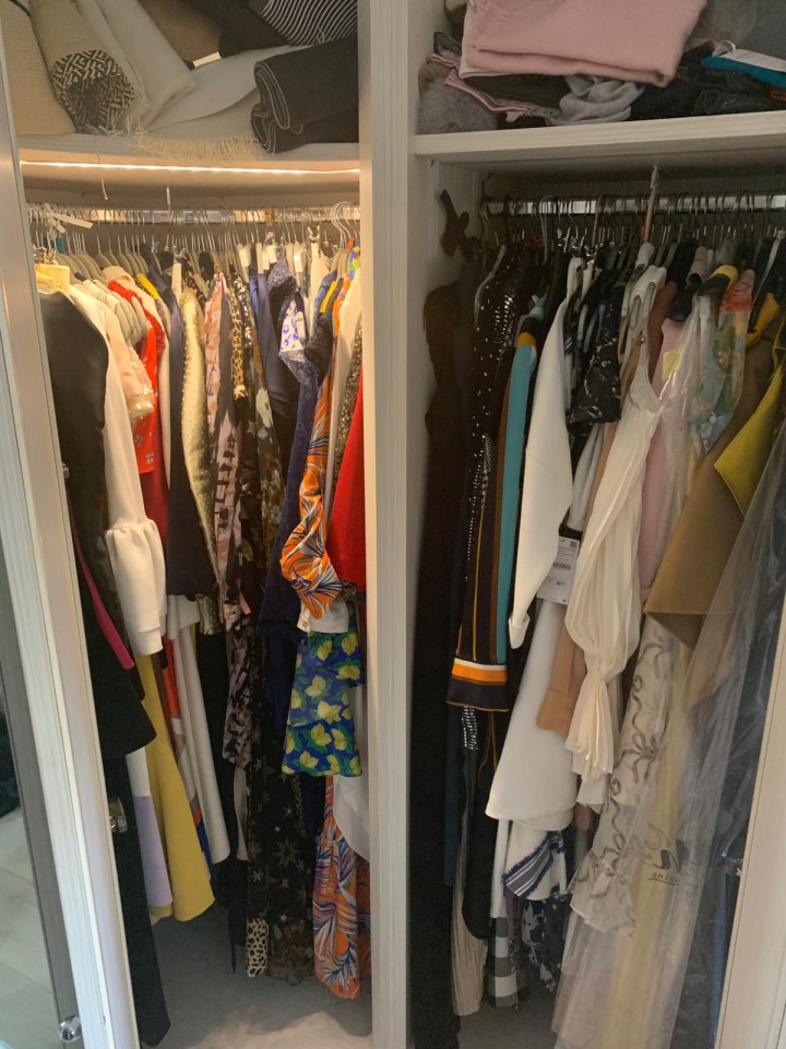 Before the process, the stylish host had an overflowing wardrobe that was full to the brim with clothes