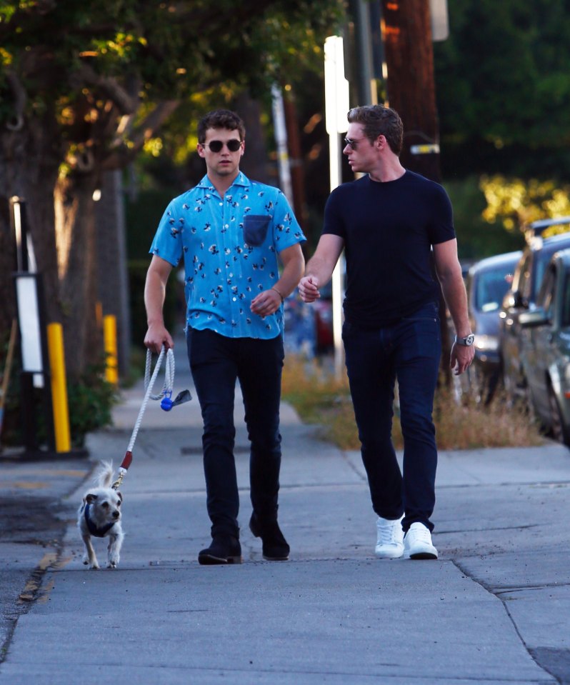  The two friends were seen walking through Hollywood together