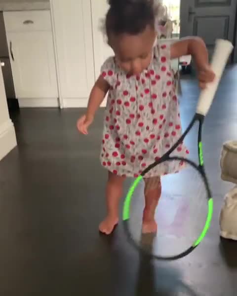  Serena Williams' daughter is seemingly showing early signs of talent in tennis