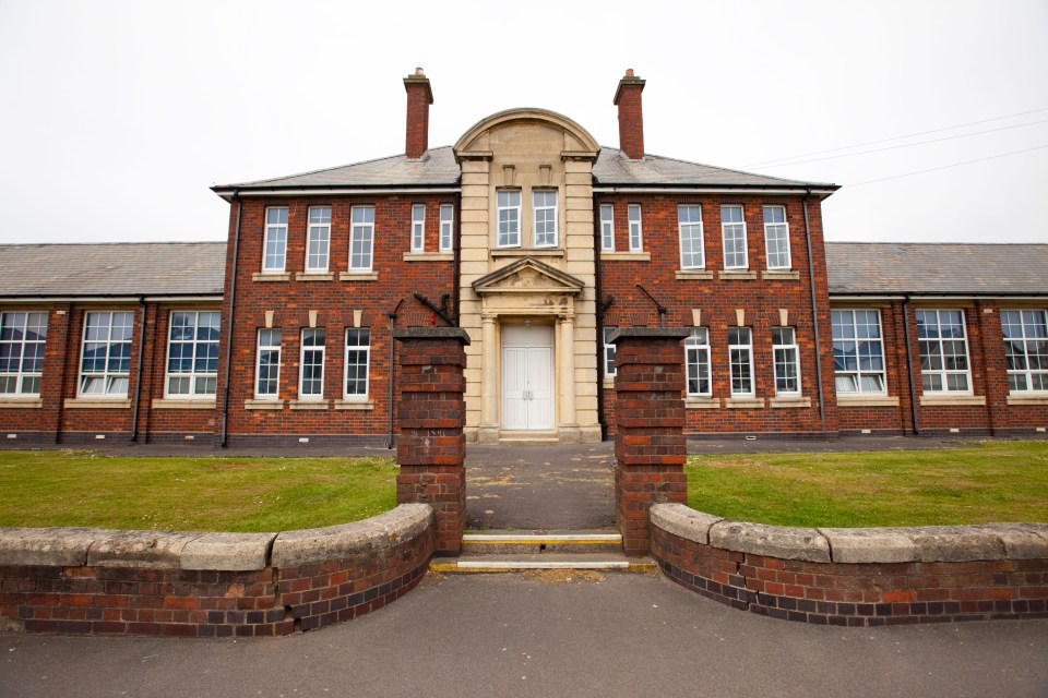  Porthcawl Comprehensive told parents earlier this year that it is considering letting pupils out at 3pm from September