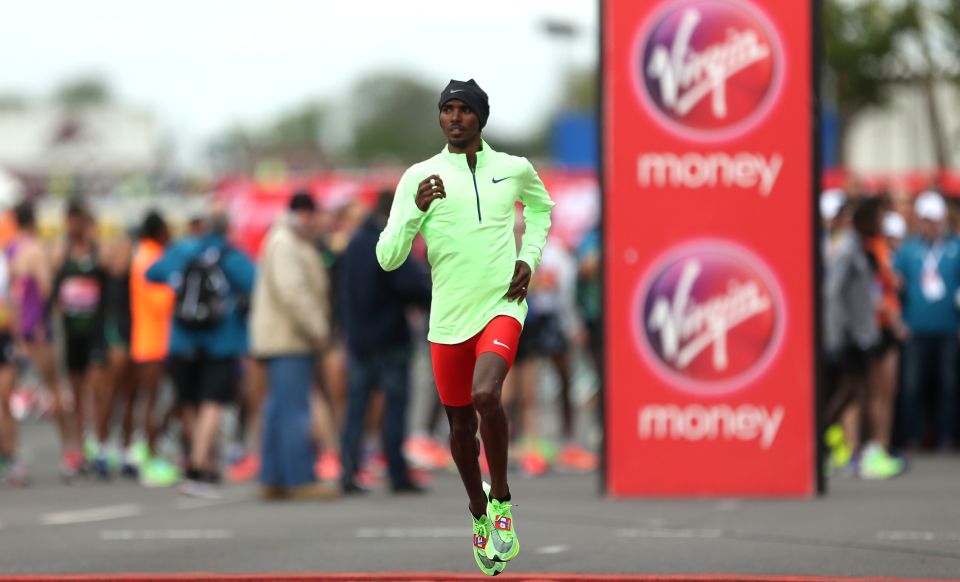 Mo Farah got underway in his quest to win the London Marathon