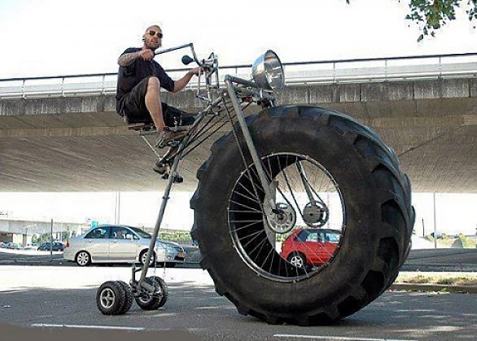  This bloke made a Penny Farthing out of tractor parts