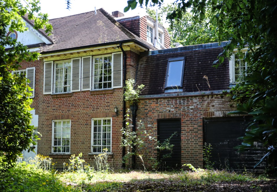  This particular mansion was adorned with French windows