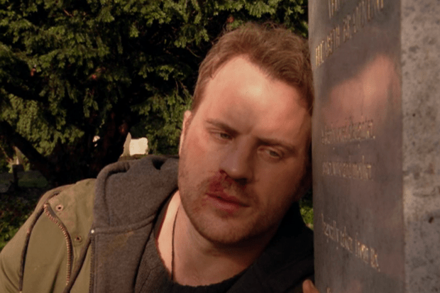  Sean was devastated to (finally) hear about the death of Roxy Mitchell