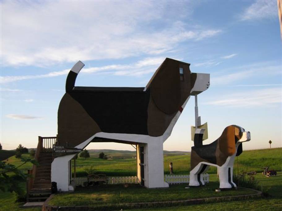 The dog-shaped Airbnb hotel features two bedrooms