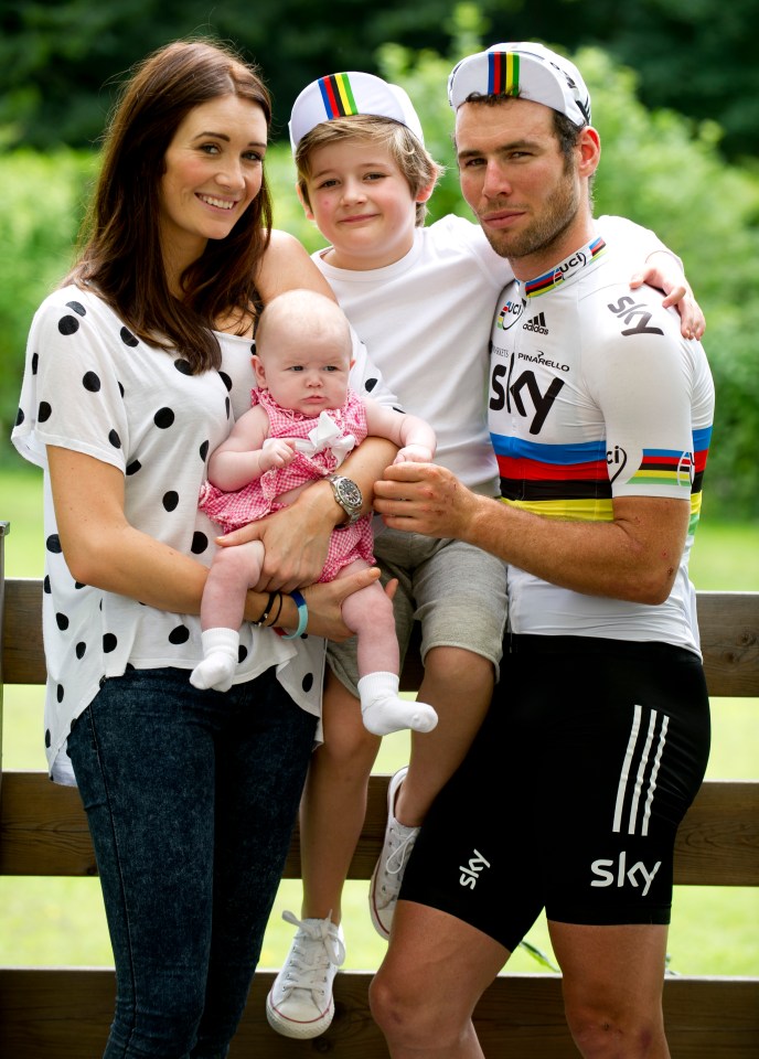  Mark Cavendish, Peta Todd, son Finnbar and daughter Delilah