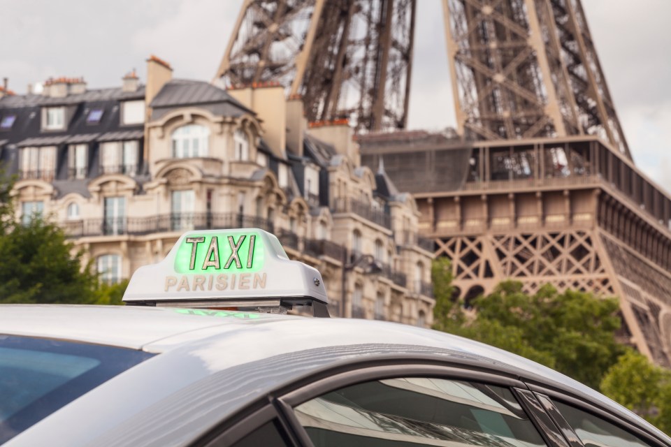  Brits have been warned about a Paris taxi scam