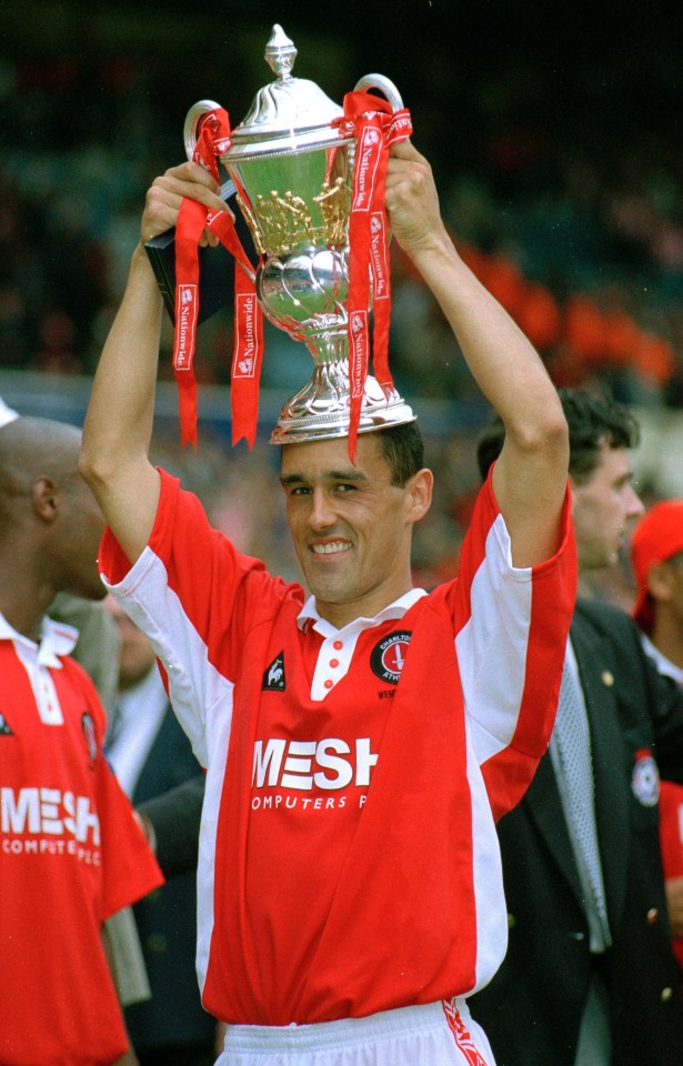  Clive Mendonca netted a famous Wembley hat-trick to help Charlton to victory in an all-time epic