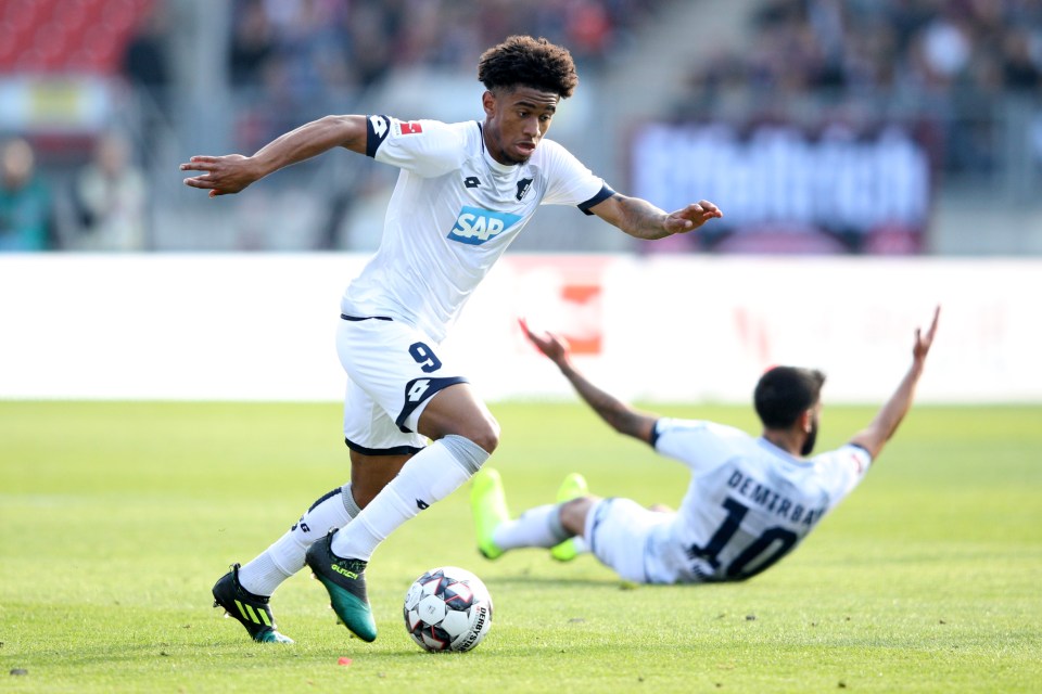  Youngsters like Reiss Nelson should get more of a chance at first-team action