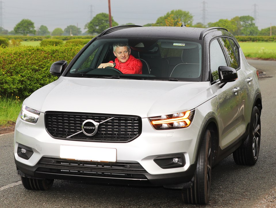  Ole Gunnar Solskjaer cruised into the training ground in his Volvo