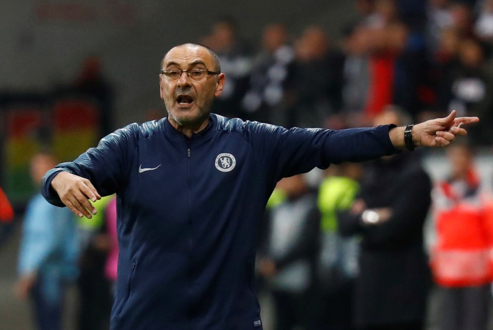  Cahill, 33, has revealed he finds it hard to respect Sarri following the way he has treated him