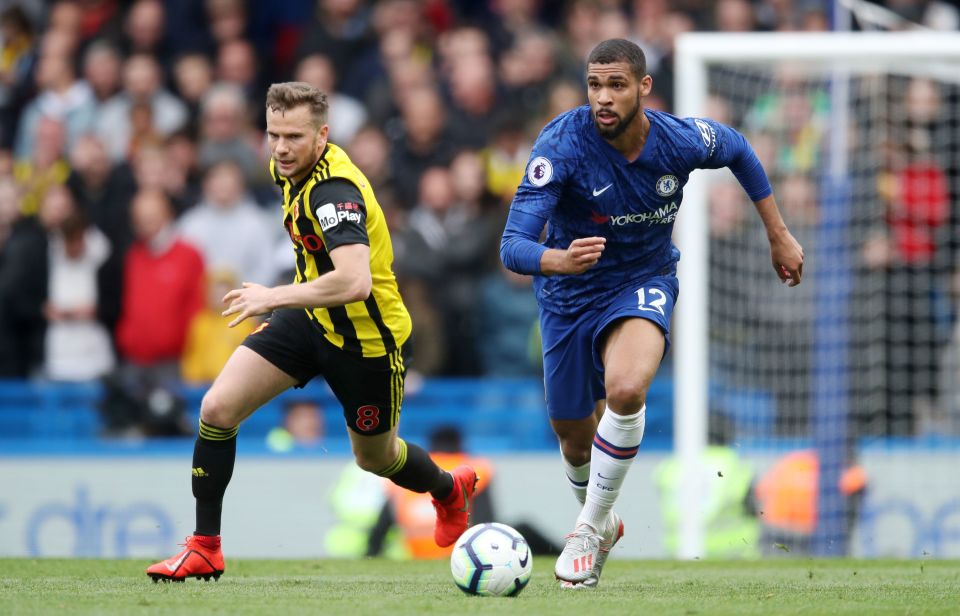  Ruben Loftus-Cheek impressed when coming on as an early sub for N'Golo Kante