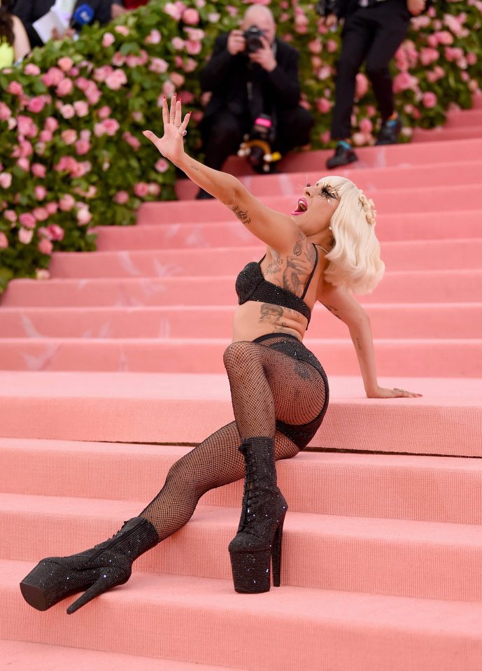  Gaga was her usual shy self on the pink carpet