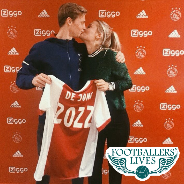 Ajax sensation Frenkie de Jong used WhatsApp to text his teammates about moving to Barcelona