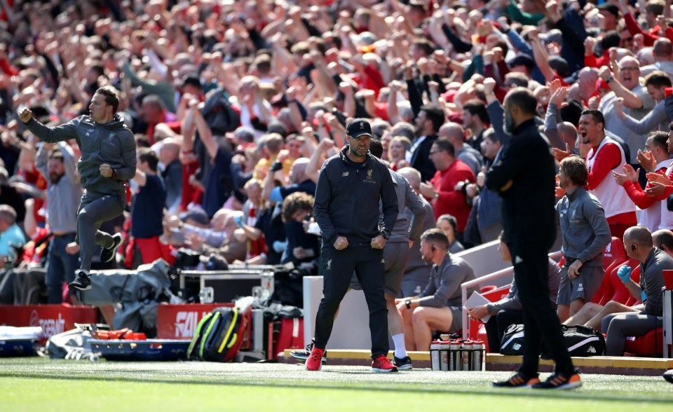  Jurgen Klopp celebrated the early goal that momentarily put Liverpool top