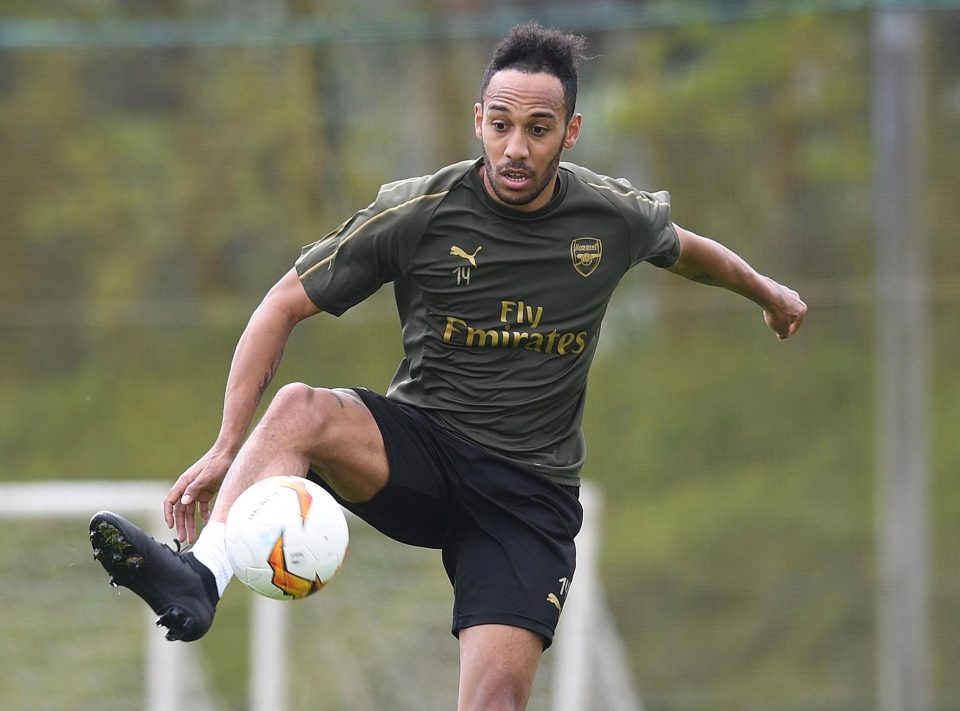  Arsenal could sell Aubameyang to risk losing him on a free