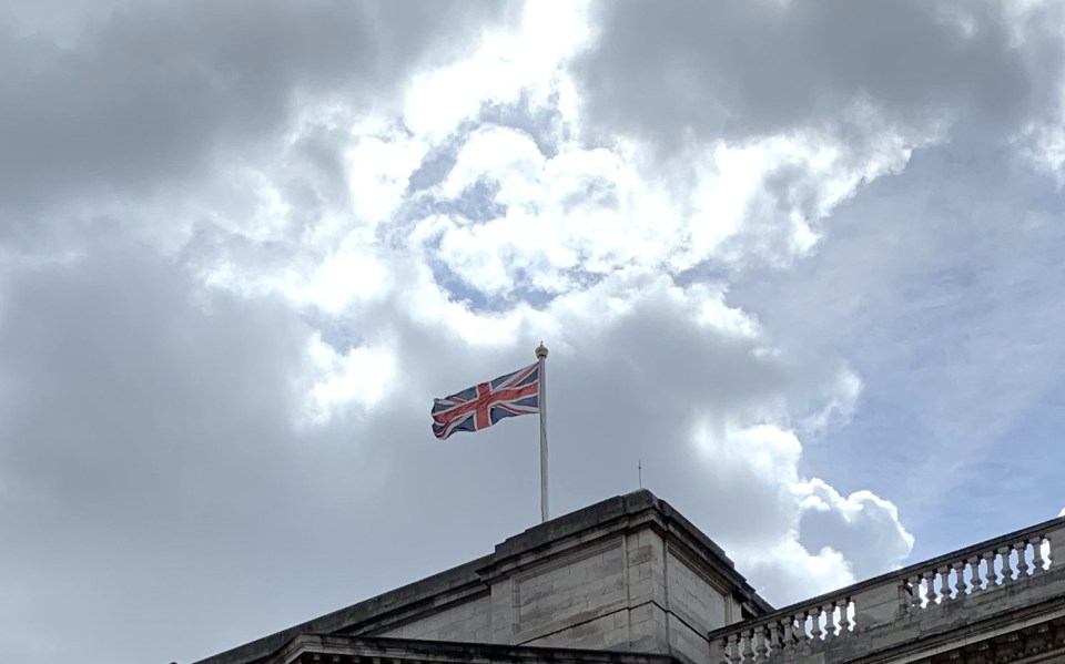  The euro appears in the sky above Buckingham Palace