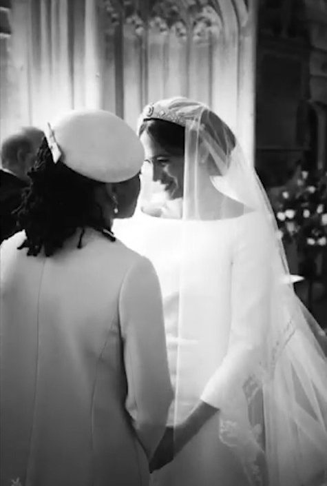  Meghan Markle holds hands with her proud mum, Doria Ragland