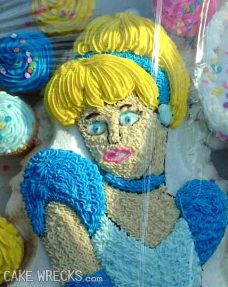  This Cinderella-themed cake looks like the princess is horrified