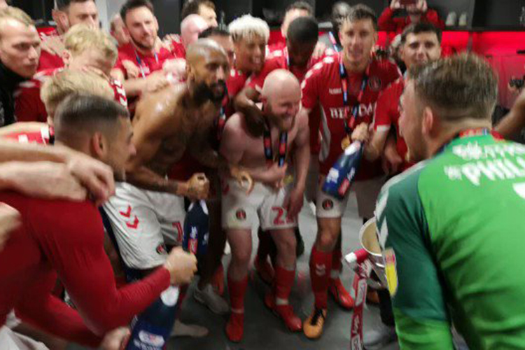  Charlton's team were in the mood to celebrate wildly after their win over Sunderland