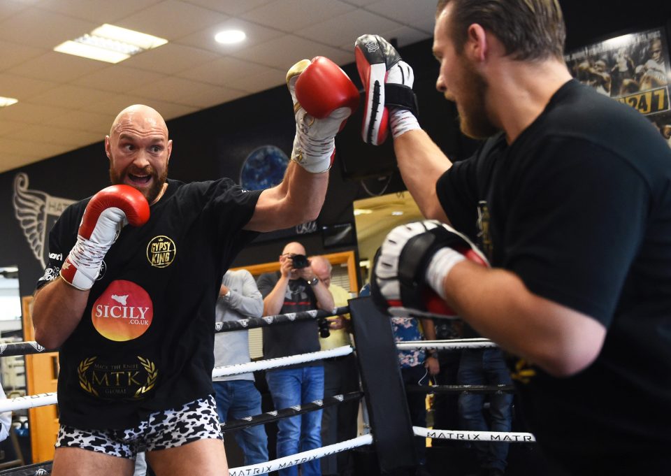  The Gypsy King now famously trains both publicly and privately in his pants