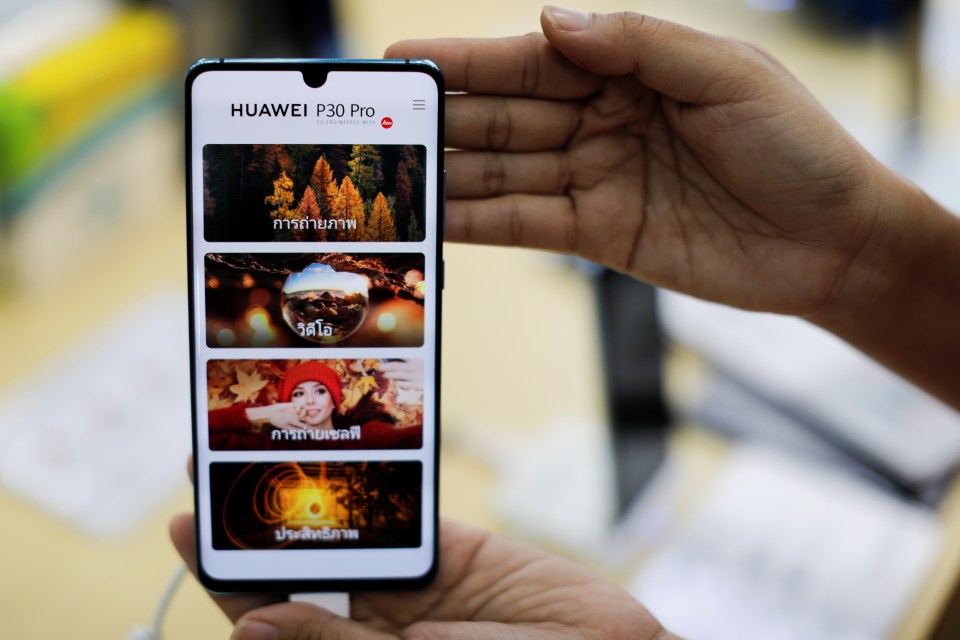  Huawei says it hasn't cut back on production of its smartphones, despite media reports