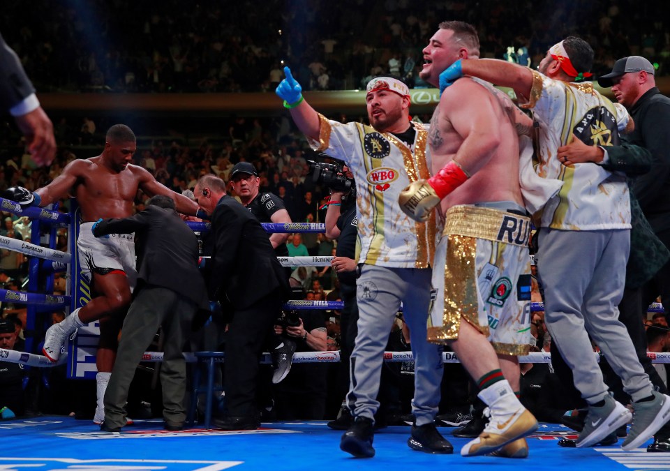 Ruiz becomes the first heavyweight world champion of Mexican descent