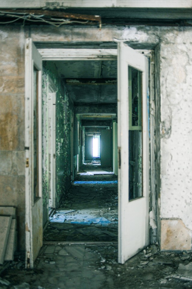  An abandoned hallway in a school in Pripyat, Ukraine