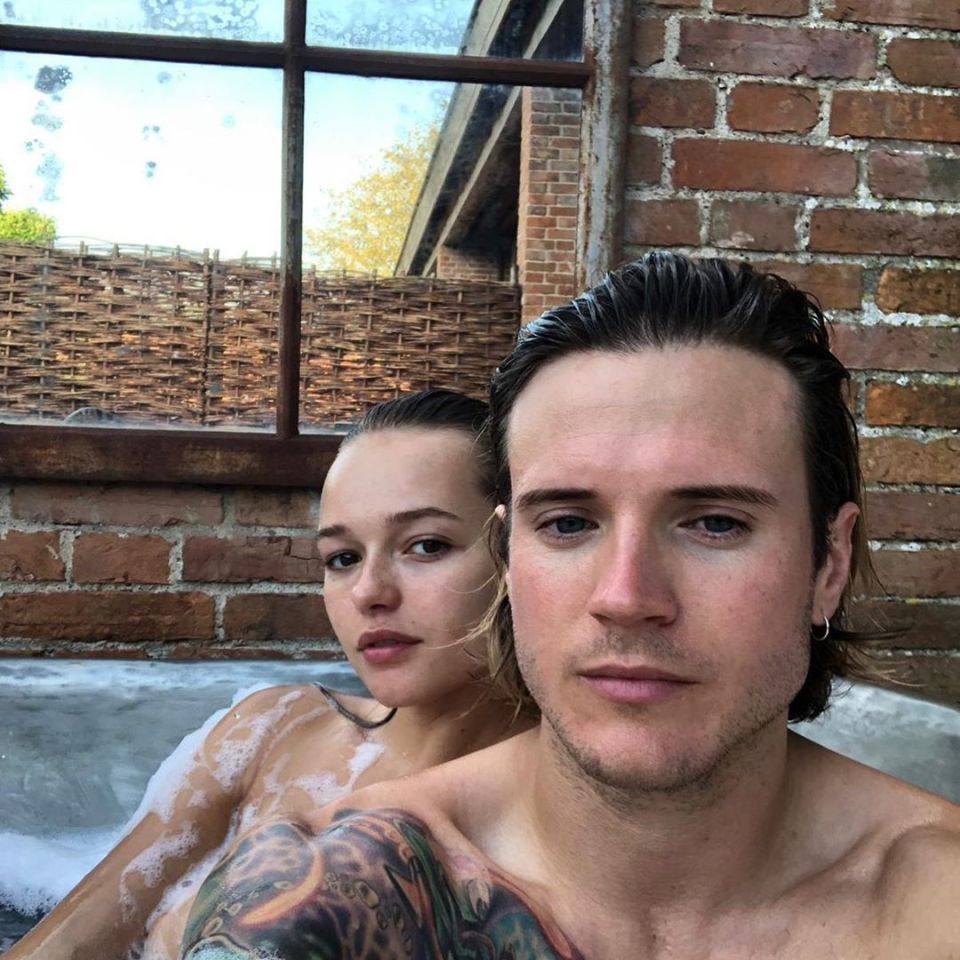  Later the pair shared a snap of themselves in a giant bubble bath at a posh members club