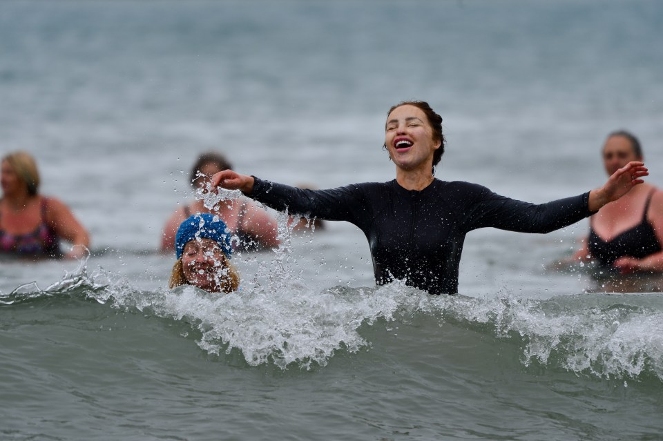  Katie admitted she was nervous before diving into the sea