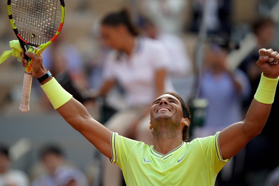 Rafael Nadal will face Roger Federer at Roland Garros in the semi-finals