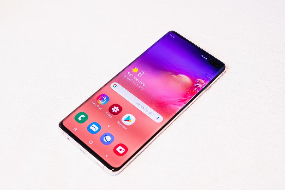  The new Samsung Galaxy S10 is one of the best-looking phones available today