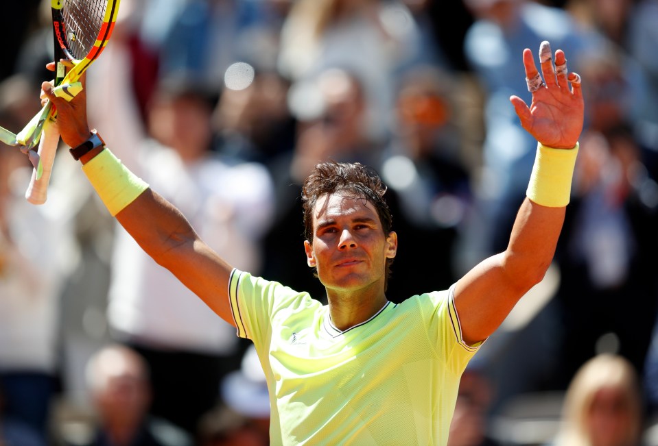  Spanish star Rafael Nadal eased to a straight sets victory against Roger Federer