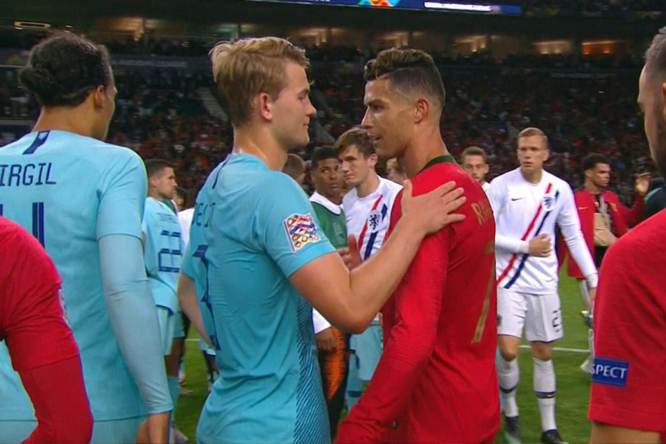  Cristiano Ronaldo spoke to Matthijs de Ligt after Portugal's win over Holland