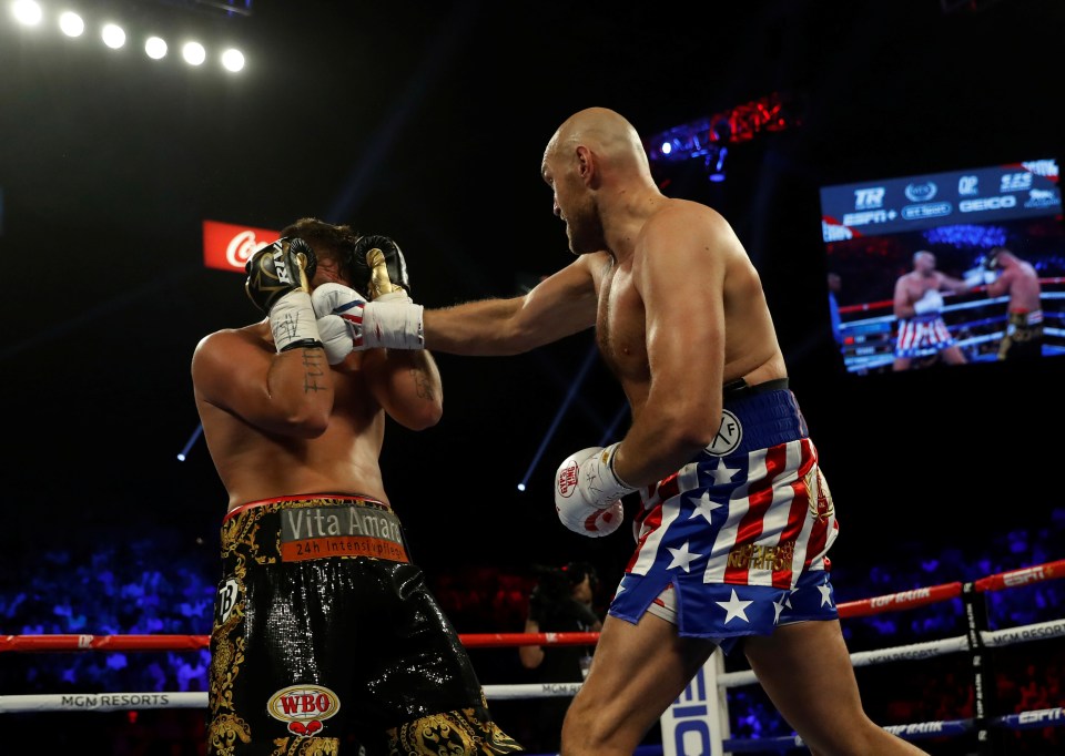 Tyson Fury battered Tom Schwarz in the orthodox and southpaw stance