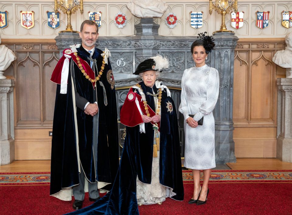  The Queen with King Felipe VI of Spain and his wife Queen Letizia after the king was crowned a Knight of the Garter