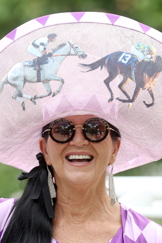 This racegoer stayed with the Ascot theme of horses with having the design on her hat