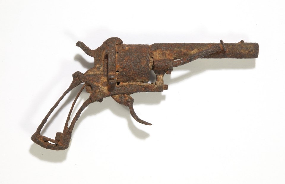  The gun is described as 'the most famous weapon in the history of art'