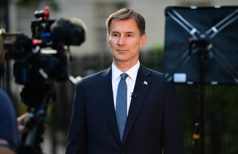  Jeremy Hunt mocked the frontrunner for his Brexit plan