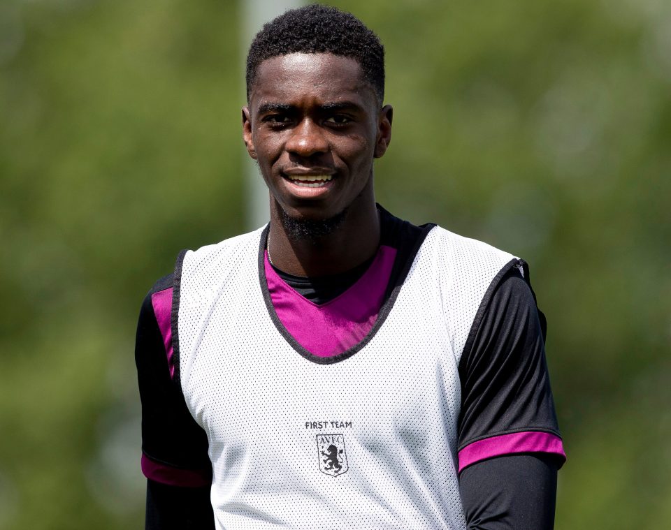  Axel Tuanzebe is ready to fight for a first-team spot at Manchester United this season