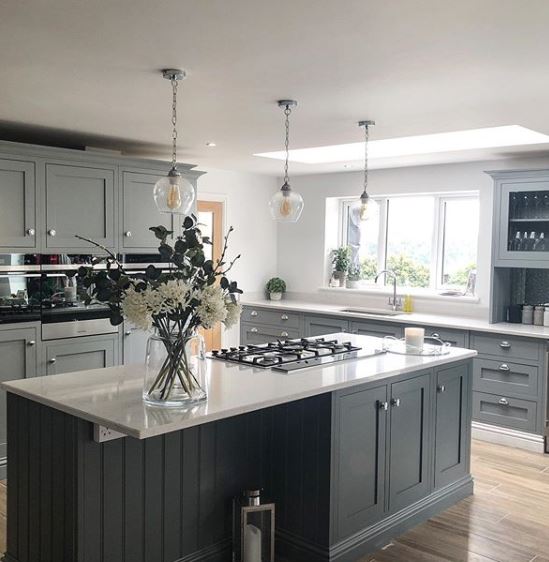  She showed off her stunning 'German' style kitchen